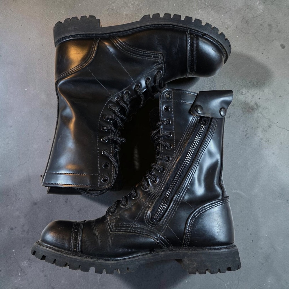Corcoran 985 Men's Size 9 Leather Side Zipper Jump Boots Triple Black USA Made.